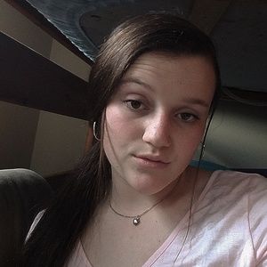 Meet your Posher, Avery